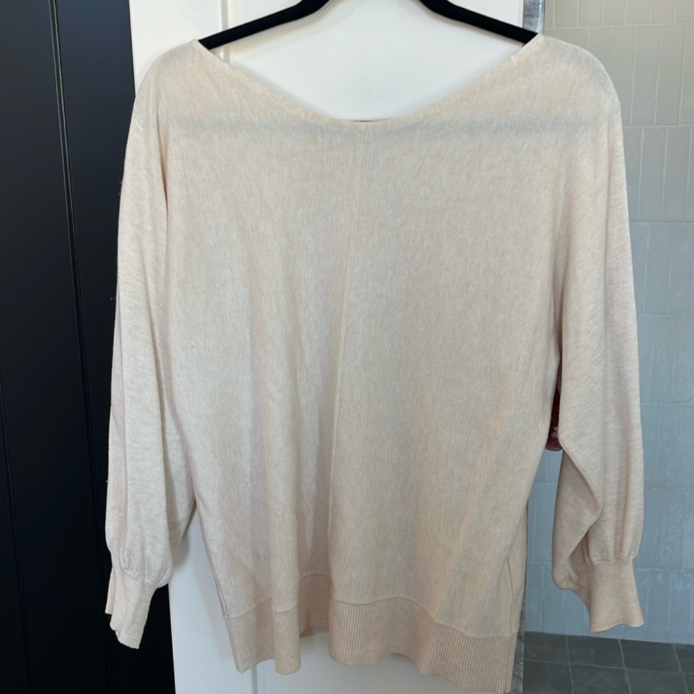 Women’s Max studio sweater